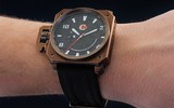 Etc-watch-ds-cecmstr-worn